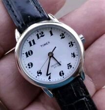 Relógio de pulso Timex Indiglo feminino pulseira preta 8 3/4" mostrador branco nova bateria comprar usado  Enviando para Brazil