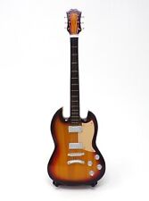 Guitare miniature déco d'occasion  Puy-l'Évêque