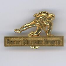 Famas gold military d'occasion  Expédié en Belgium