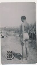 Shirtless Turned Back Man Trunks Beach Buttocks Butt Guy foto vintage original. 193 comprar usado  Enviando para Brazil