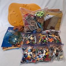 Enorme lote de piezas, figuras y accesorios de Playmobil segunda mano  Embacar hacia Argentina