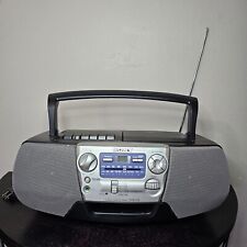 Reproductor de CD casete radio AM/FM portátil Sony CFD-V5 3 en 1 con caja Mega Bass Boom segunda mano  Embacar hacia Argentina