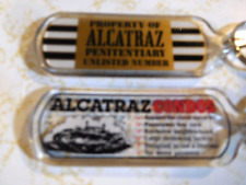 Usado, 2 llaveros de acrílico transparente Alcatraz y condos propiedades segunda mano  Embacar hacia Argentina