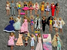 Lote Vintage 70’s 80’s & 90’s Barbie Dolls Roupas Vestidos Era Superstar comprar usado  Enviando para Brazil