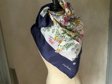 foulard pierre cardin soie d'occasion foulard pierre cardin soie d'occasion France