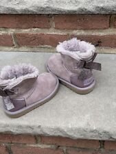 Ugg size bow for sale  Staten Island