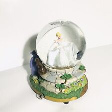 Disney Cinderella & Fairy Godmother Musical Snow Globe Rare d'occasion  Expédié en France