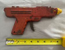 Repetidor vintage Wyandotte pistola de água arma de brinquedo aço prensado vermelho metal 8,5” comprar usado  Enviando para Brazil