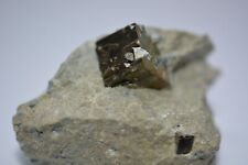 Minerali perfetto cubo usato  Camaiore