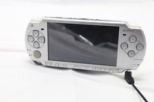 Consola Sony PlayStation PSP-2001 plateada enciende piezas o reparación ¡Lee!¡!, usado segunda mano  Embacar hacia Argentina