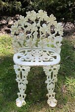 Usado, Silla de patio de jardín de hierro fundido blanco estilo victoriano antigua asiento PESADO vid segunda mano  Embacar hacia Argentina