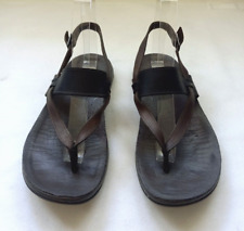 Sandálias femininas Chaco 6 tanga de couro marrom lisa comprar usado  Enviando para Brazil