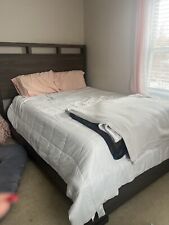 Bedroom set queen for sale  Worcester