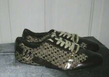 s shoes woman guess for sale  Greenville