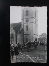 Cartão postal K17 Filing Past Winston Churchill's Grave St Martin's Church Bladon RP, usado comprar usado  Enviando para Brazil