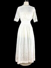 Antiguo vestido de té con ojales bordados algodón ganchillo césped segunda mano  Embacar hacia Argentina