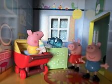 Usado, Lámpara de escritorio Peppa Pig primo bebé Alexander y cochecito y elefante y Peppa & George segunda mano  Embacar hacia Argentina