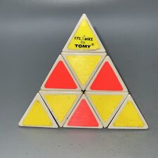 Rompecabezas Combinación Cubo de Rubik 1981 Pyraminx por TOMY Pirámide Triángulo segunda mano  Embacar hacia Argentina