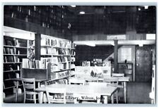 Postal antigua Wilton Iowa IA estanterías interiores de biblioteca pública de 1905 segunda mano  Embacar hacia Argentina