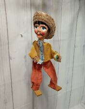 Muñeca marioneta vintage MOMIS MUNECAS con sombrero de paja - pantalones rojos - camisa amarilla.  En muy buen estado segunda mano  Embacar hacia Argentina