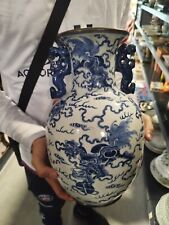 Ancien vase porcelaine d'occasion  Bonneuil-Matours