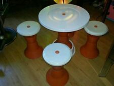 Set sgabelli tavolino usato  Vercelli