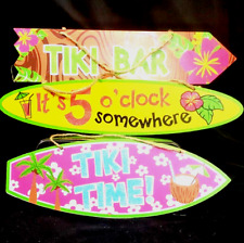 Conjunto de 3 placas Luau Tiki Bar It's 5 O'clock Somewhere 15" decoração de festa pendurada na parede comprar usado  Enviando para Brazil