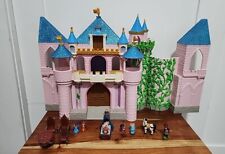 Colección de animadores de castillo iluminado de lujo de la Bella Durmiente de la tienda Disney segunda mano  Embacar hacia Argentina