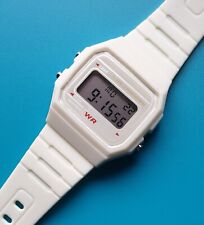 Usado, Reloj de pulsera unisex blanco digital estilo F91 estilo resina segunda mano  Embacar hacia Argentina