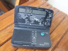 Radio reloj de hora mundial Sony ICF-C1100 FMAM segunda mano  Embacar hacia Argentina