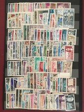 Dp51 300 timbres d'occasion  Lyon III