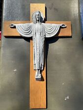 22” WOODEN CROSS w/14”RESIN JESUS 1981 ABBEY PRESS ST. MEIRAD INDIANA for sale  Shipping to South Africa