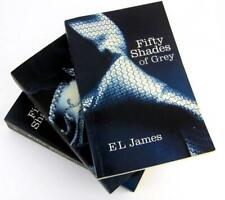 Juego de 3 libros Fifty Shades of Grey Dark Libed Trilogy bt EL James 50 paquete segunda mano  Embacar hacia Argentina