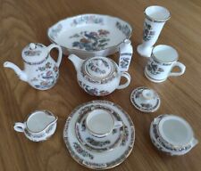 Wedgwood 'Kutani Crane' Miniature Tea Set, Vases, Tray, Candle Holder, Mug tweedehands  verschepen naar Netherlands