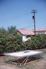 1963 Girl Flipping Tumbling in Air on Retro Trampolim Páscoa 35mm Slide comprar usado  Enviando para Brazil