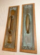 Usado, ENORME par de puxadores de ferragens de maçaneta de porta fixa industrial bronze antigo 1800's comprar usado  Enviando para Brazil