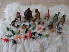 Lot figurines dinosaures d'occasion  Saint-André-de-Cubzac