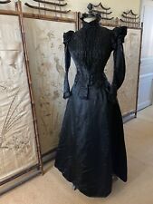 1890s dress made d'occasion  Aignan