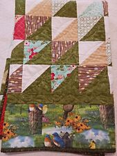 Colcha de arremesso triângulo meio quadrado feita à mão 52 x 58" flores com borda de pássaros cantores comprar usado  Enviando para Brazil