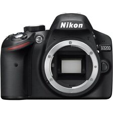 Nikon fotocamera reflex usato  San Giorgio A Cremano