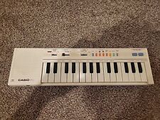 Casio PT-1 teclado eletrônico e mini sintetizador 29 teclas feito no Japão vintage comprar usado  Enviando para Brazil