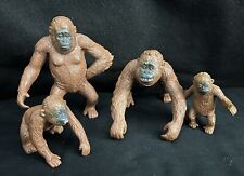 Lote AAA (4) figuras familiares de mono orangután PVC animales de la selva segunda mano  Embacar hacia Argentina