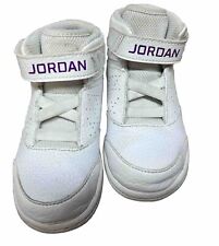 Nike Air Jordan Białe/Fioletowe Unisex Sneakersy Buty dziecięce Rozmiar 9C na sprzedaż  Wysyłka do Poland
