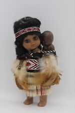 Usado, Boneca fantasiada maori lembrança Nova Zelândia Parrs c1980s com bebê na caixa original comprar usado  Enviando para Brazil