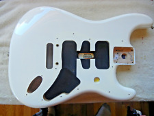 Fender Deluxe Player Stratocaster Strat Body Polar Branco super BOM, usado comprar usado  Enviando para Brazil