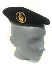 ANCIEN BERET MILITAIRE AVEC INSIGNE, occasion d'occasion  Giromagny