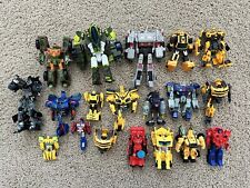 Lote de piezas de figuras mixtas de Transformers algunas completas la mayoría están incompletas tal cual, usado segunda mano  Embacar hacia Argentina