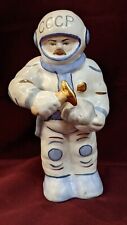 Estatueta rara de porcelana soviética, astronauta URSS, Kiev década de 1960  comprar usado  Enviando para Brazil