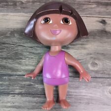 Usado, Muñeca Dora la Exploradora 2002 juguete de baño de plástico duro 8" Mattel segunda mano  Embacar hacia Argentina