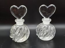 Botella de remolino de perfume de vidrio transparente de colección con tapón de vidrio molido en forma de corazón segunda mano  Embacar hacia Argentina